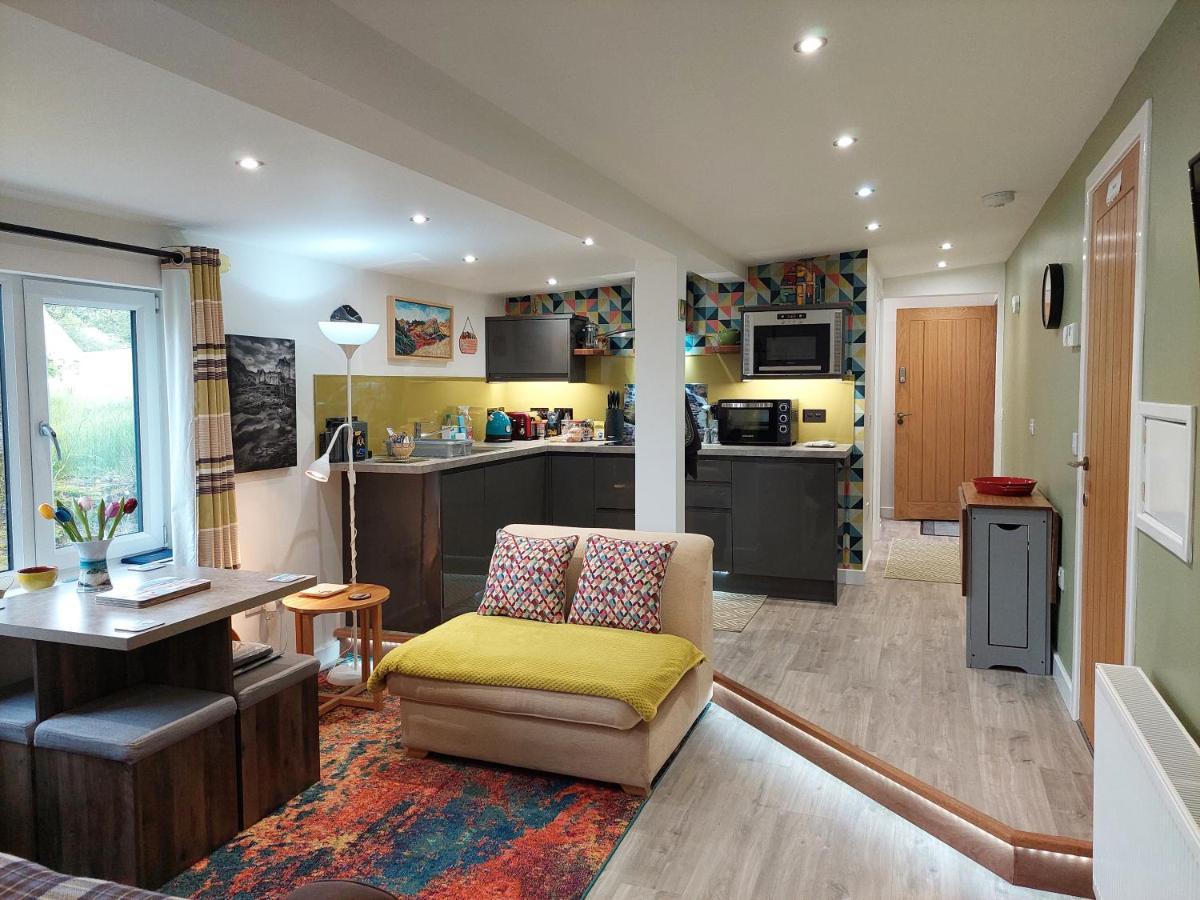 Breakish Bayview Lodge New Spacious Apartment מראה חיצוני תמונה