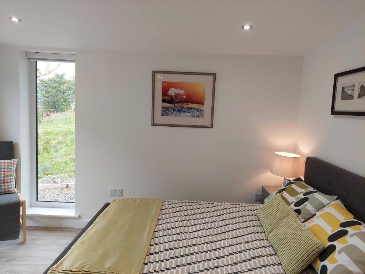 Breakish Bayview Lodge New Spacious Apartment מראה חיצוני תמונה